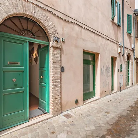 Guesthost - A Casa Di Mimma! *