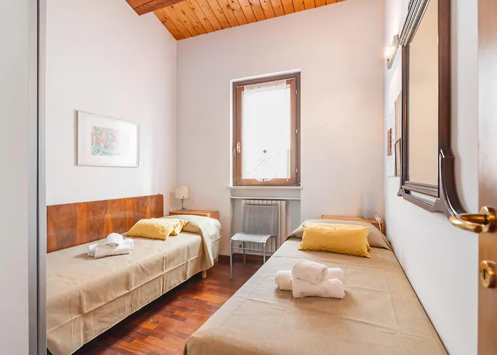 Guesthost - A Casa Di Mimma! * Πέζαρο